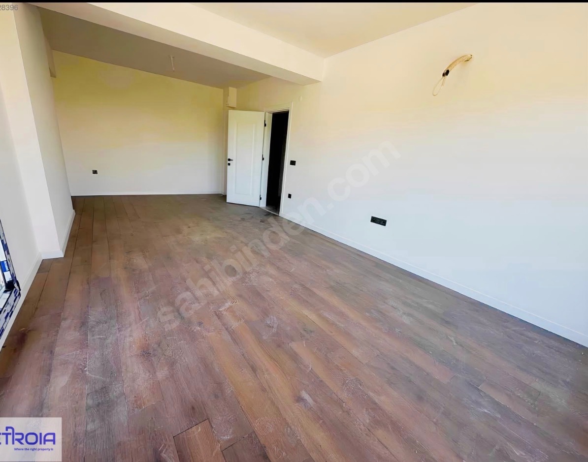Çanakkale Merkez de Kapalı Mutfaklı Kiralık 2+1 Daire - ÇANAKKALE MERKEZ İSMETPAŞA MAHALLESİ - undefined undefined - Thumbnail