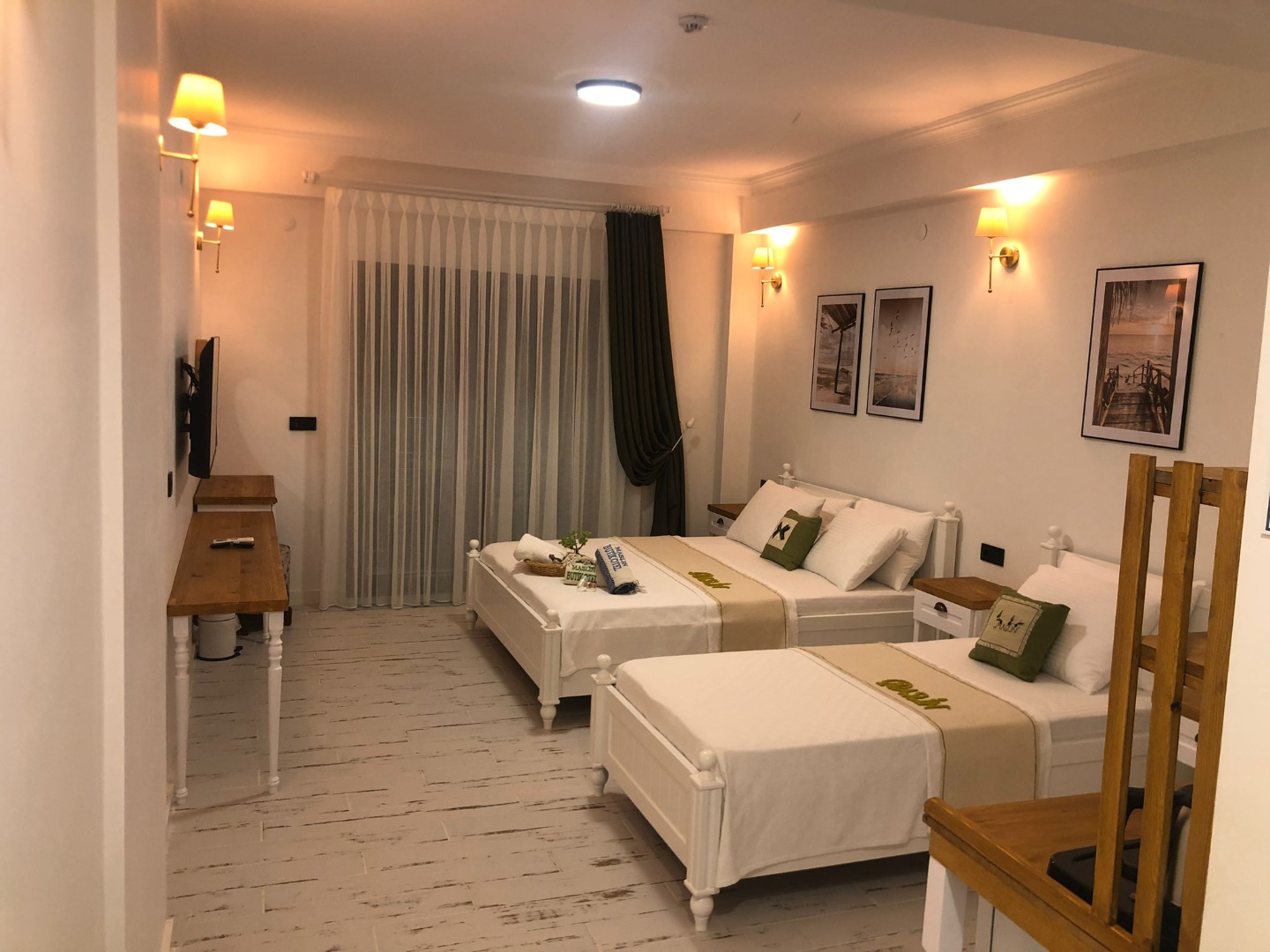 GÖKÇEADA EŞELEKTE SAHİLE YAKIN SATILIK 12 ODALI 3 YILDIZLI OTEL - ÇANAKKALE GÖKÇEADA EŞELEK KÖYÜ - undefined undefined - Thumbnail