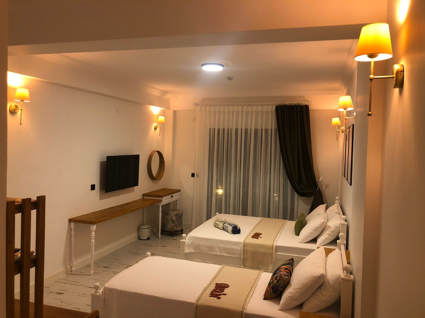 GÖKÇEADA EŞELEKTE SAHİLE YAKIN SATILIK 12 ODALI 3 YILDIZLI OTEL - ÇANAKKALE GÖKÇEADA EŞELEK KÖYÜ - undefined undefined - Thumbnail
