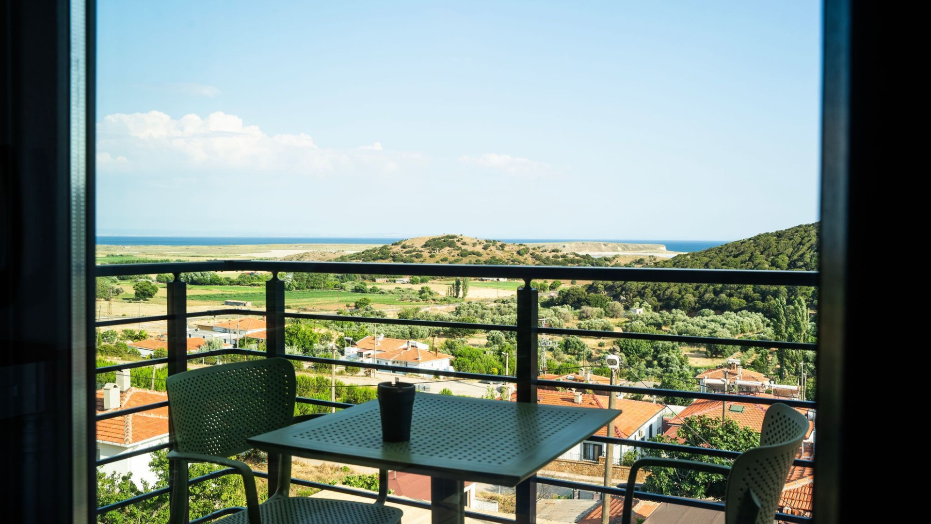 GÖKÇEADA EŞELEKTE SAHİLE YAKIN SATILIK 12 ODALI 3 YILDIZLI OTEL - ÇANAKKALE GÖKÇEADA EŞELEK KÖYÜ - undefined undefined - Thumbnail