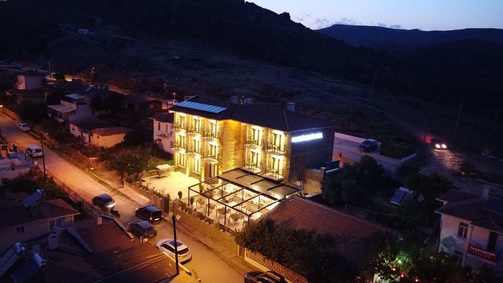 GÖKÇEADA EŞELEKTE SAHİLE YAKIN SATILIK 12 ODALI 3 YILDIZLI OTEL - ÇANAKKALE GÖKÇEADA EŞELEK KÖYÜ - undefined undefined - Thumbnail