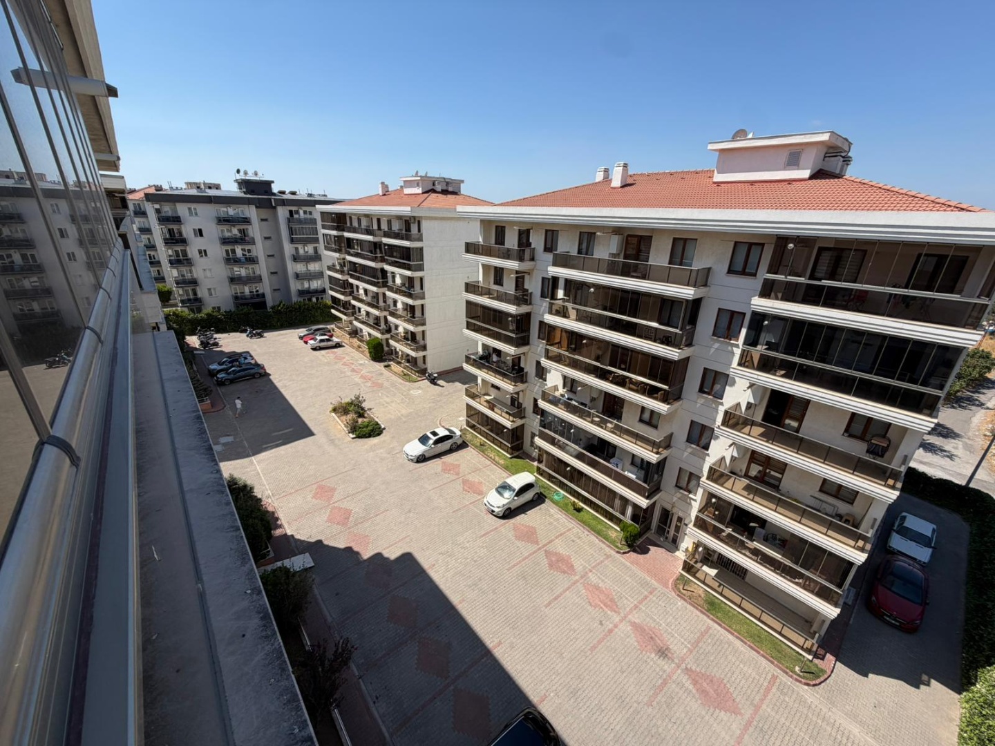 ADLİYE BÖLGESİ BOĞAZİÇİ EVLERİNDE ÇİFT BANYOLU EŞYALI 2+1 DAİRE! - ÇANAKKALE MERKEZ BARBAROS MAHALLESİ - undefined undefined - Thumbnail