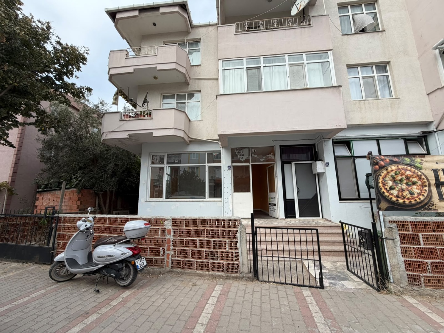 BARBAROS TOPRAK MAHSULLERİ ARKASI KİRALIK 40 M2 İŞYERİ ! - ÇANAKKALE MERKEZ BARBAROS MAHALLESİ - undefined undefined - Thumbnail