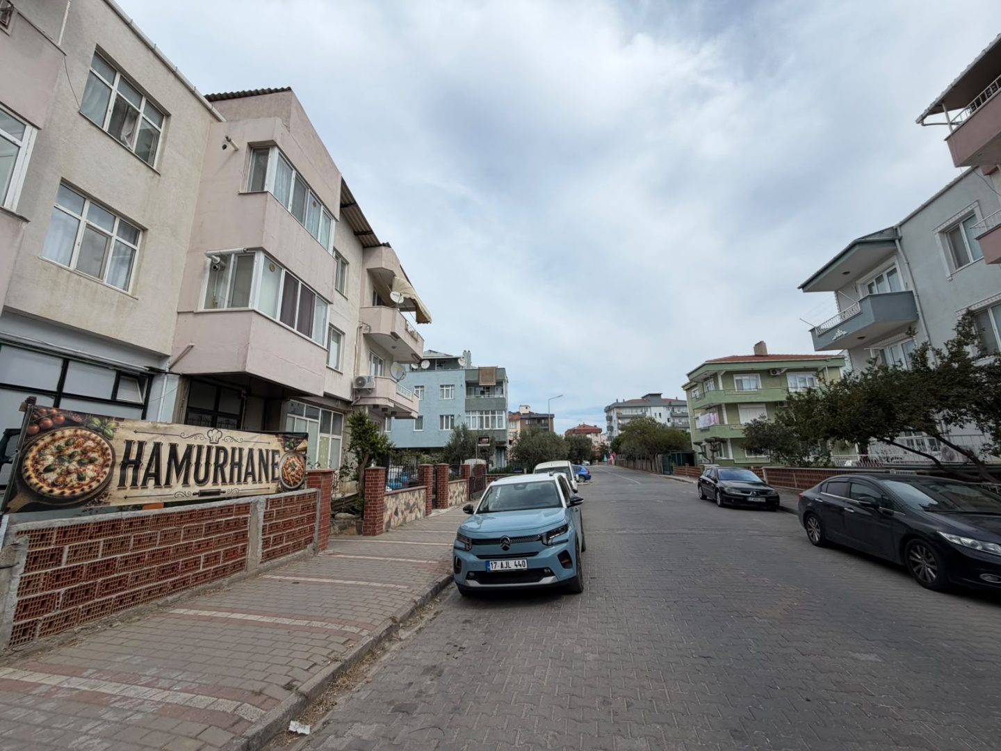 BARBAROS TOPRAK MAHSULLERİ ARKASI KİRALIK 40 M2 İŞYERİ ! - ÇANAKKALE MERKEZ BARBAROS MAHALLESİ - undefined undefined - Thumbnail