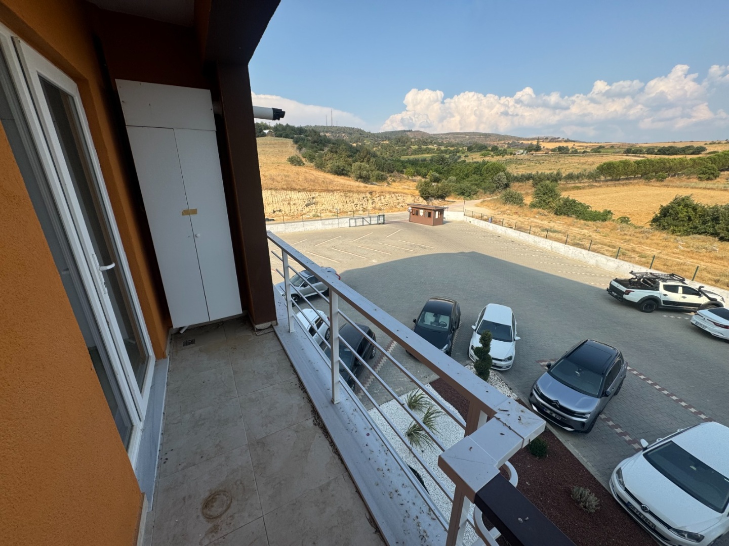 HASTANE KARŞISI KORUKENTTE ARA KAT VE KÖŞE 1+1 BOŞ DAİRE ! - ÇANAKKALE MERKEZ KEPEZ BELDESİ, HAMİDİYE MAHALLESİ - undefined undefined - Thumbnail