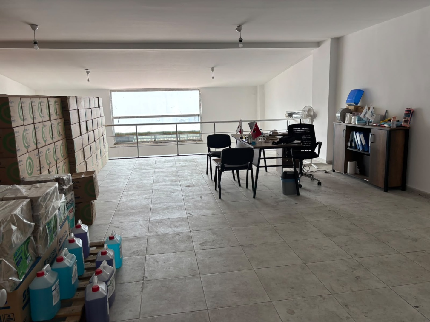 ÇANAKKALE KÜÇÜK SANAYİ SİTESI MY STORE İŞ MERKEZİNDE 220 m2 SATILIK DÜKKAN - ÇANAKKALE MERKEZ İSMETPAŞA MAHALLESİ - undefined undefined - Thumbnail