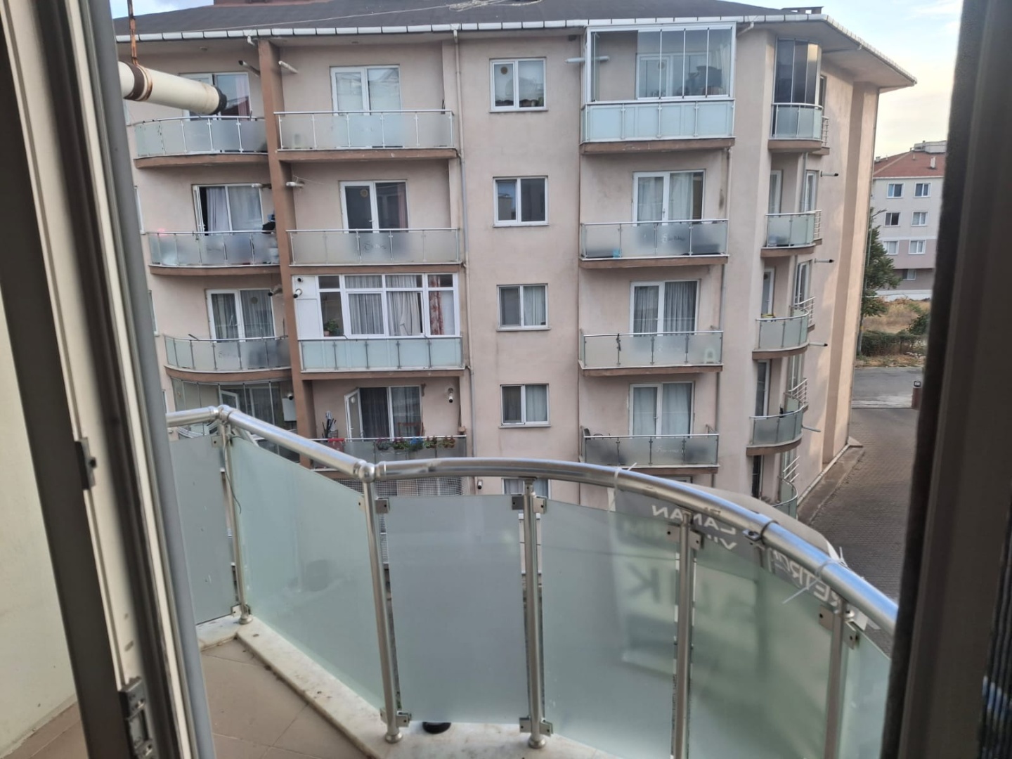 ÇANAKKALE MERKEZ BARBAROS MAH. TROY CADDESİ YAKINI KİRALIK 2+1 DAİRE - ÇANAKKALE MERKEZ BARBAROS MAHALLESİ - undefined undefined - Thumbnail