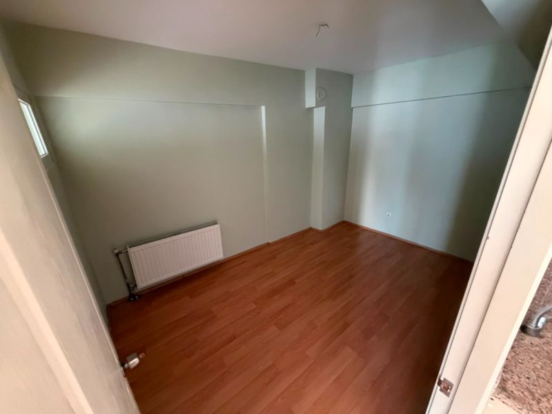 BARBAROS SARIÇAY OTEL ARKASI ARA KAT BOŞ 2+1 AÇIK MUTFAK DAİRE ! - ÇANAKKALE MERKEZ BARBAROS MAHALLESİ - undefined undefined - Thumbnail