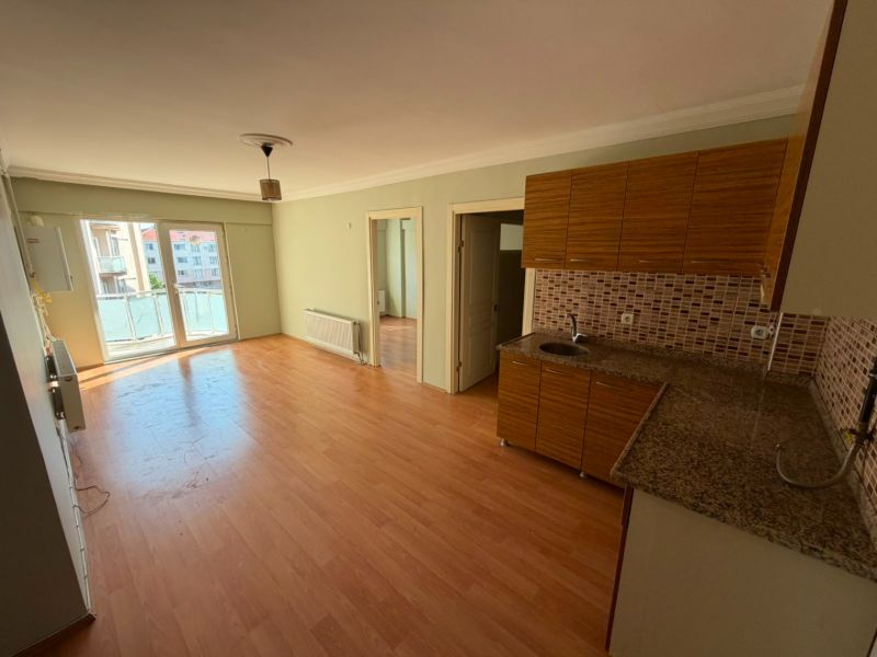 BARBAROS SARIÇAY OTEL ARKASI ARA KAT BOŞ 2+1 AÇIK MUTFAK DAİRE ! - ÇANAKKALE MERKEZ BARBAROS MAHALLESİ - undefined undefined - Thumbnail