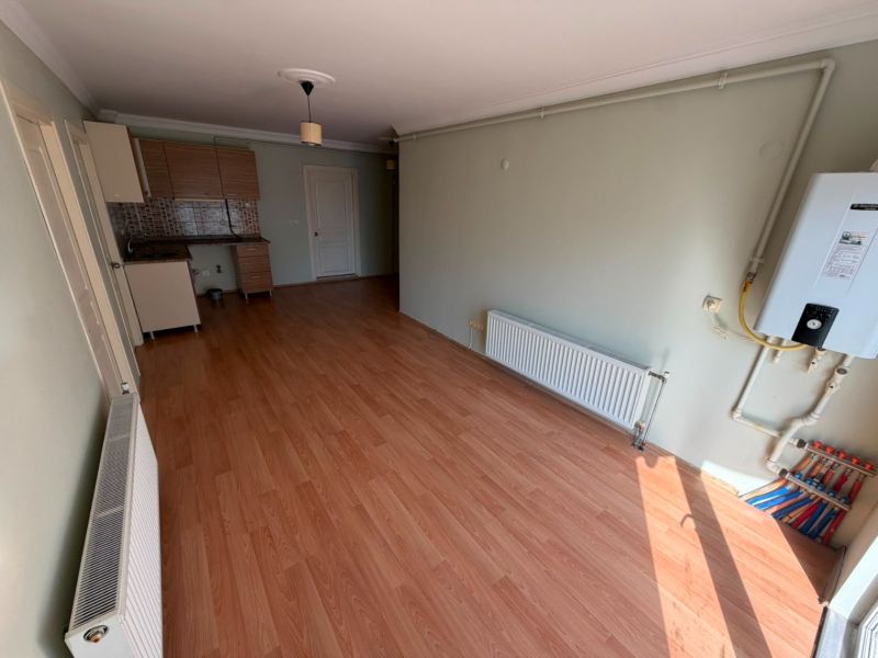 BARBAROS SARIÇAY OTEL ARKASI ARA KAT BOŞ 2+1 AÇIK MUTFAK DAİRE ! - ÇANAKKALE MERKEZ BARBAROS MAHALLESİ - undefined undefined - Thumbnail